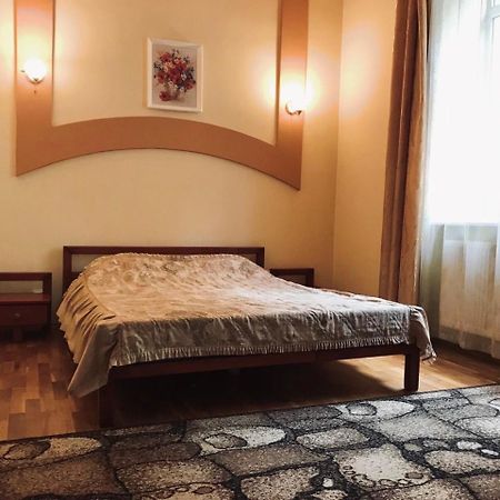 Apartament-Minihotel Elpida Lviv Ngoại thất bức ảnh