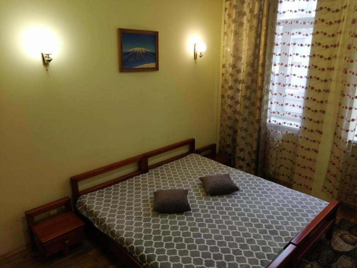 Apartament-Minihotel Elpida Lviv Ngoại thất bức ảnh