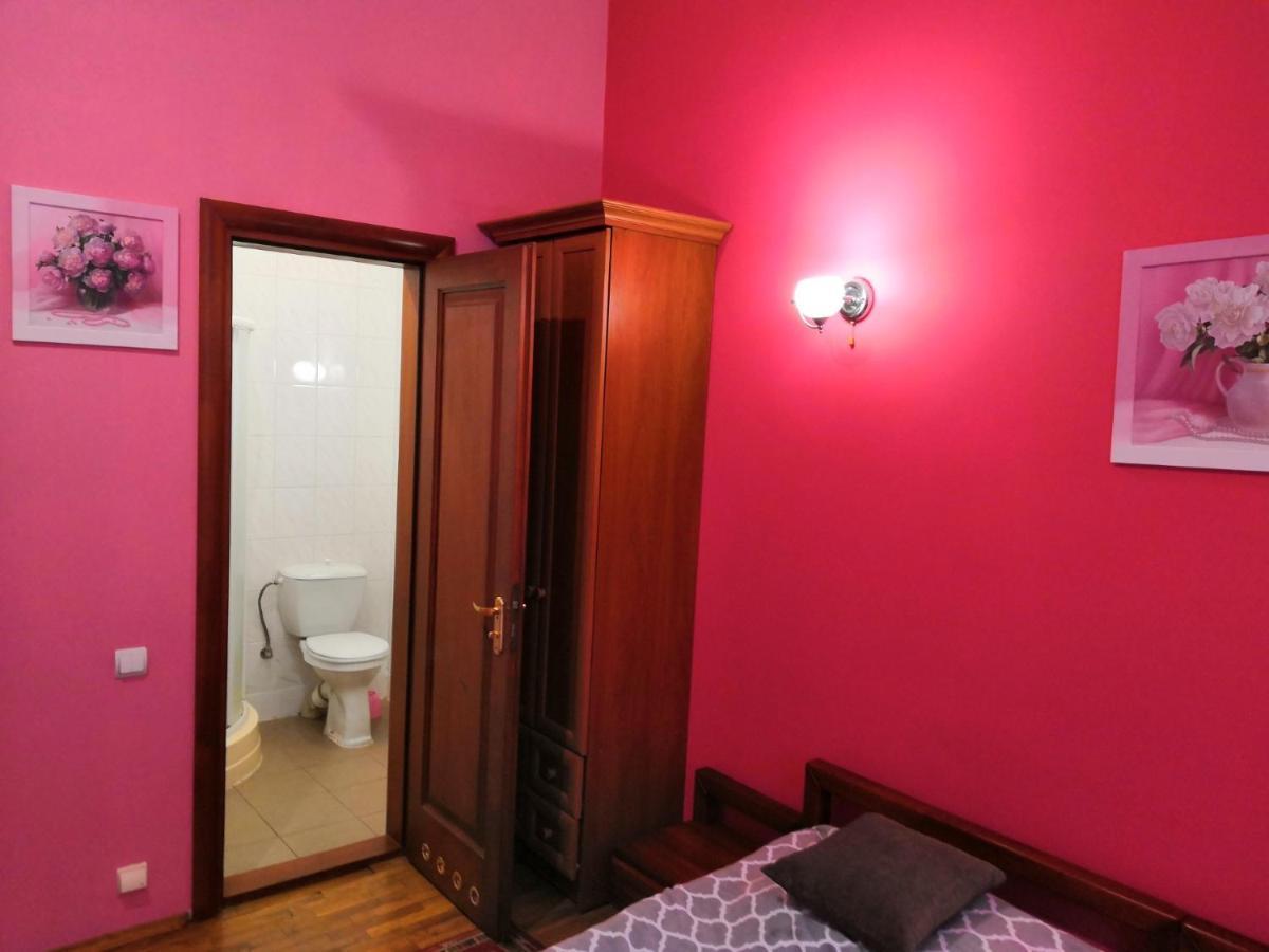 Apartament-Minihotel Elpida Lviv Ngoại thất bức ảnh