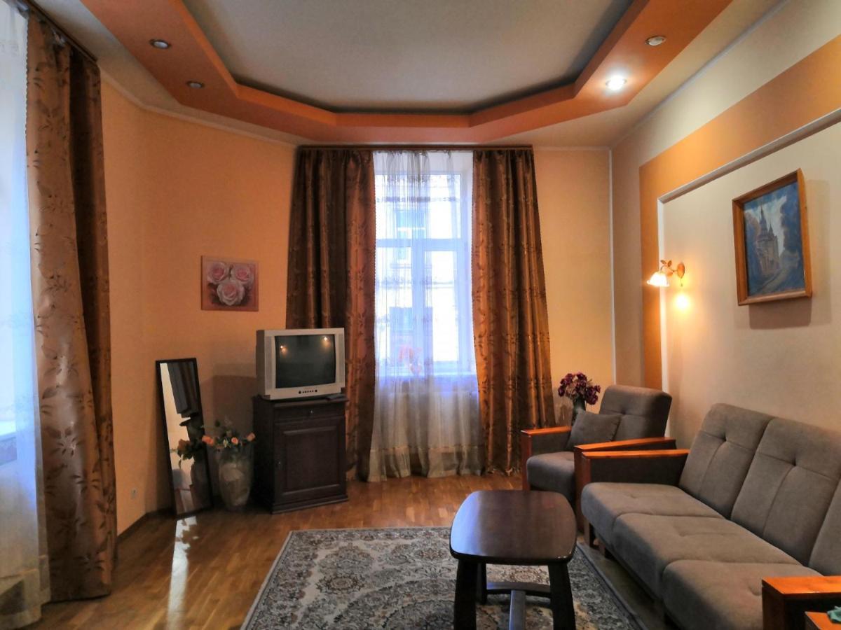 Apartament-Minihotel Elpida Lviv Ngoại thất bức ảnh