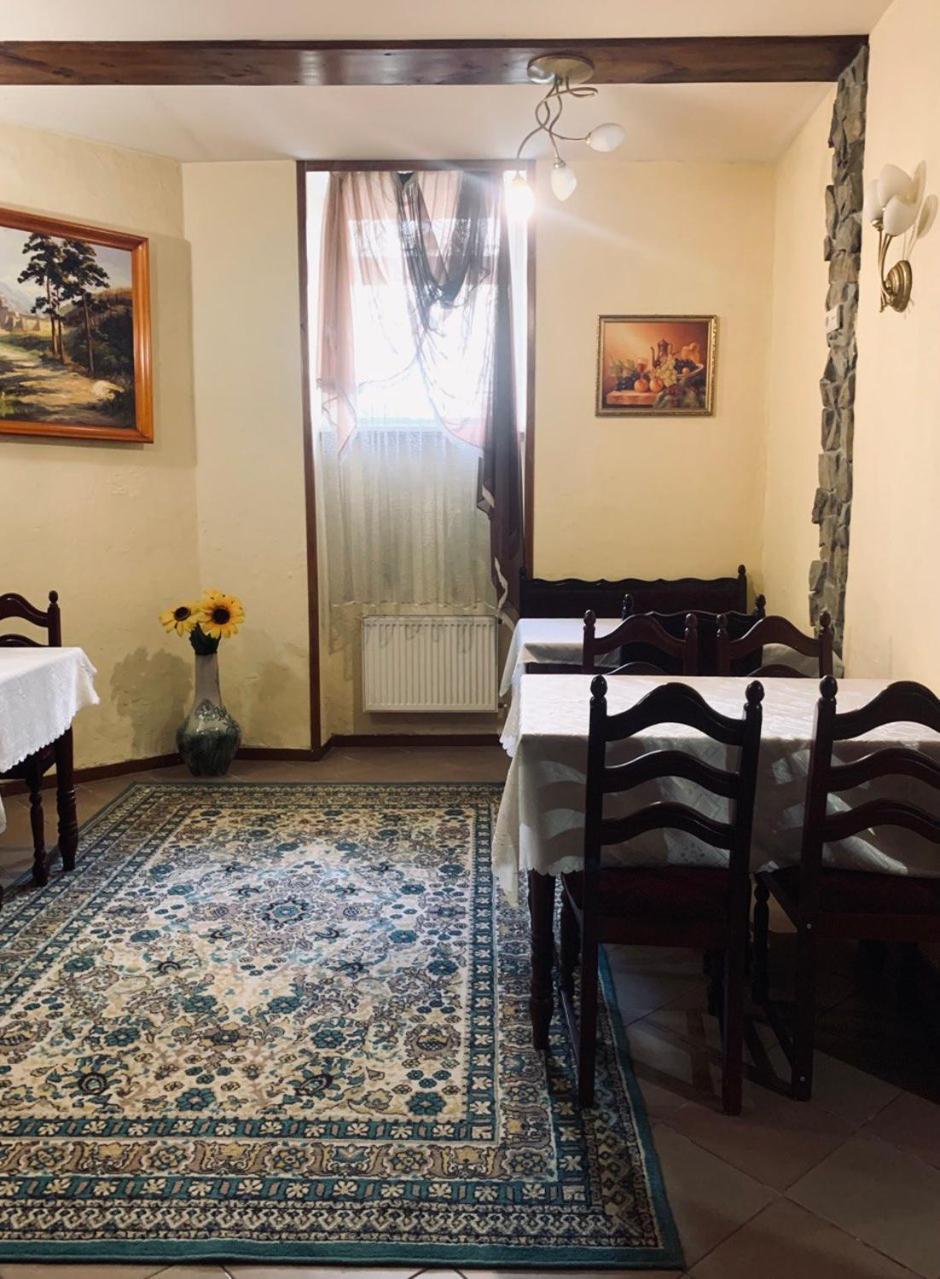 Apartament-Minihotel Elpida Lviv Ngoại thất bức ảnh
