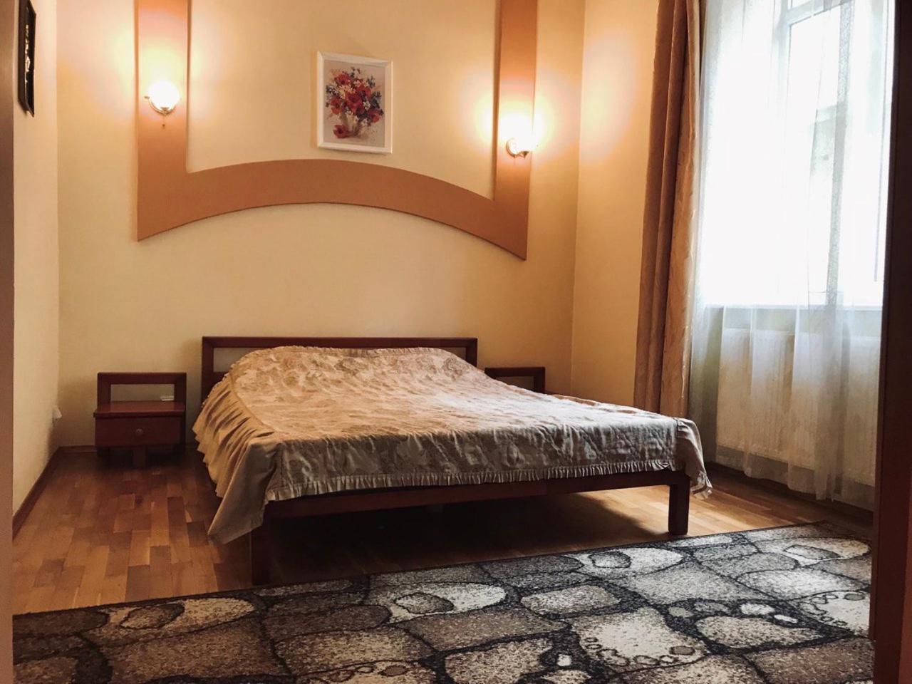 Apartament-Minihotel Elpida Lviv Ngoại thất bức ảnh