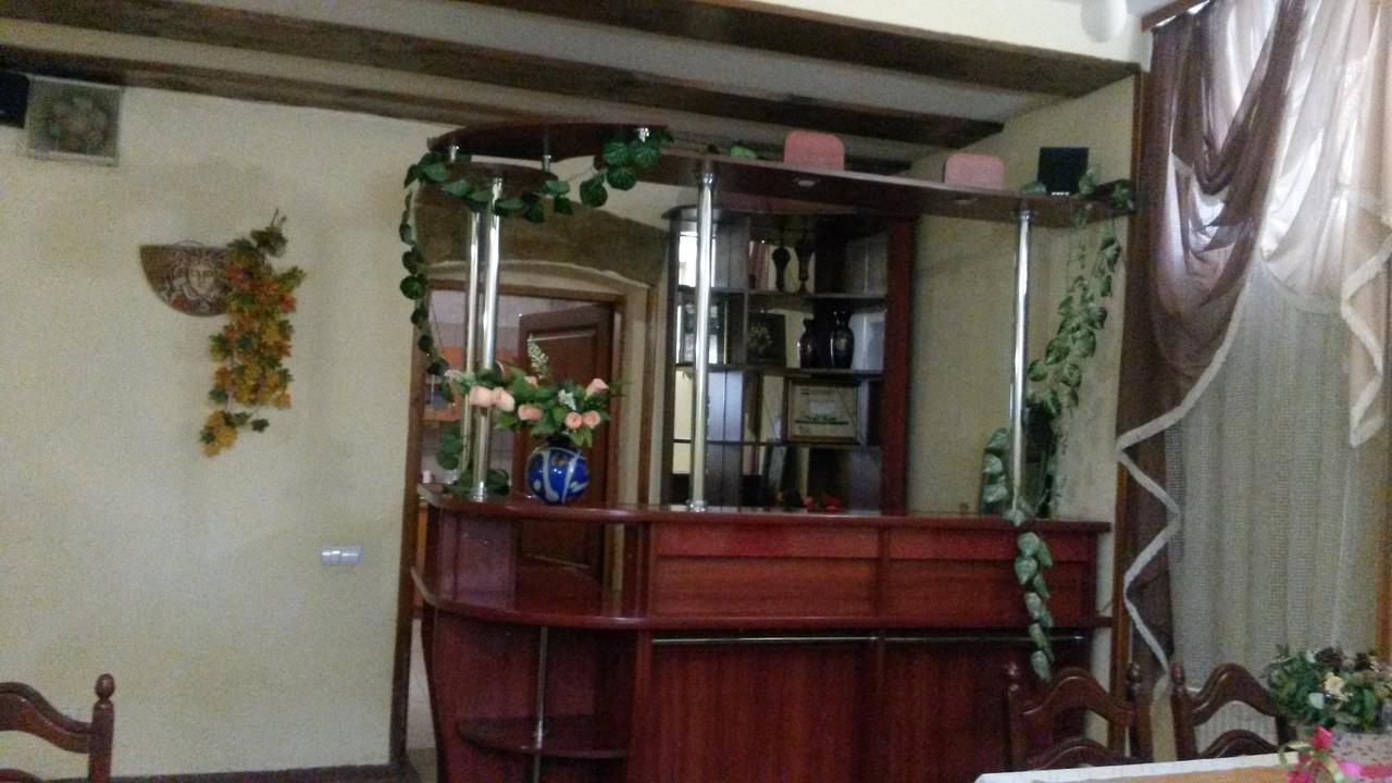 Apartament-Minihotel Elpida Lviv Ngoại thất bức ảnh
